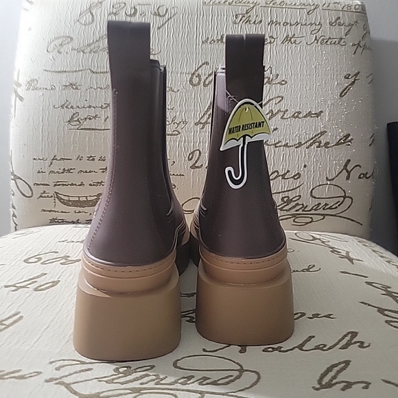 Jeffree Campbell Water Resistant Brown Rain Boots Lug Sole Sz 8 New - Picture 6 of 7